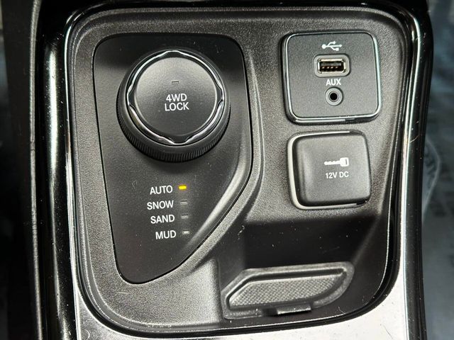 2018 Jeep Compass Altitude 4x4 - 22944151 - 38