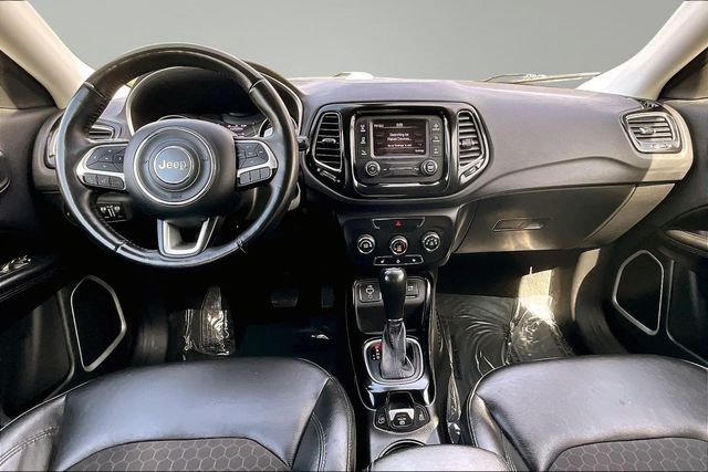 2018 Jeep Compass Altitude FWD - 23026488 - 18
