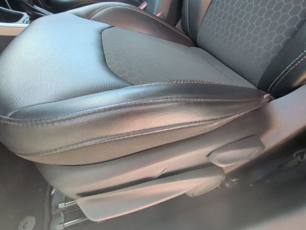 Jeep Compass LATITUDE photo 13