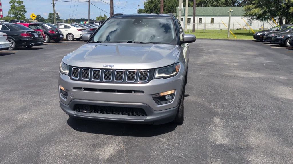 Jeep Compass LATITUDE photo 3