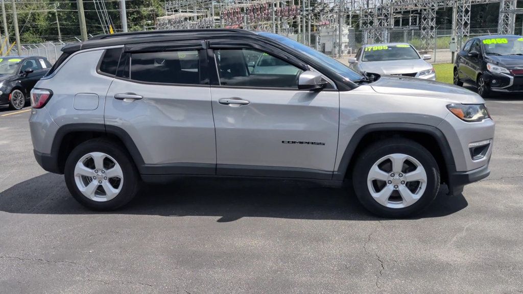 Jeep Compass LATITUDE photo 9