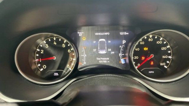 2018 Jeep Compass Latitude 4x4 - 22982579 - 13