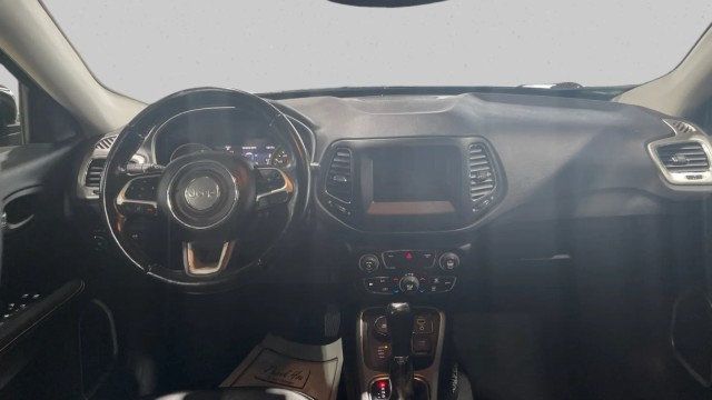 2018 Jeep Compass Latitude 4x4 - 22982579 - 14