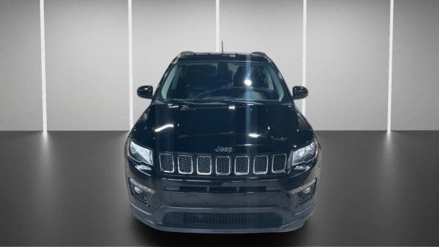 2018 Jeep Compass Latitude 4x4 - 22982579 - 1