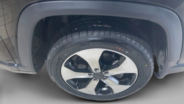 2018 Jeep Compass Latitude 4x4 - 22982579 - 21