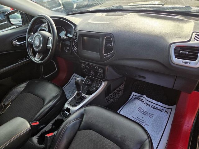 2018 Jeep Compass Latitude 4x4 - 22987392 - 15