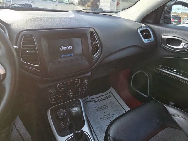 2018 Jeep Compass Latitude 4x4 - 22987392 - 16