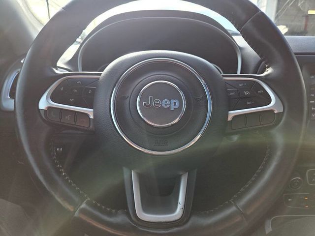 2018 Jeep Compass Latitude 4x4 - 22987392 - 18