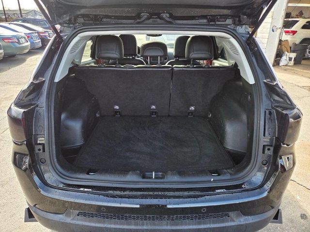 2018 Jeep Compass Latitude 4x4 - 22987392 - 25