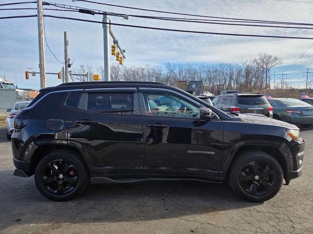 2018 Jeep Compass Latitude 4x4 - 22987392 - 5