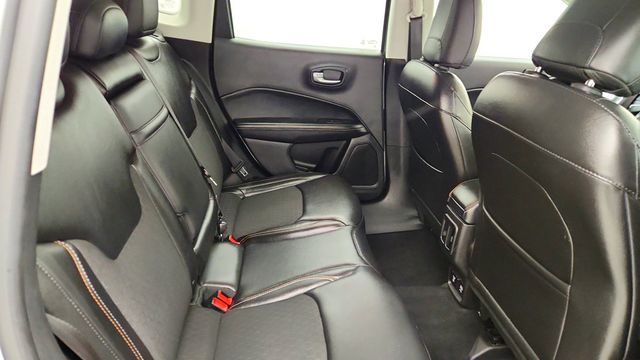 2018 Jeep Compass Latitude 4x4 - 23082790 - 21