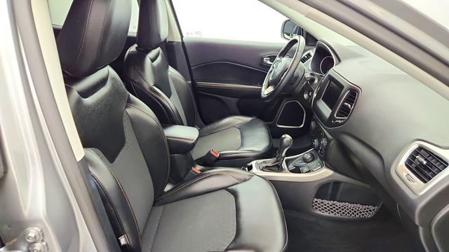 2018 Jeep Compass Latitude 4x4 - 23082790 - 22