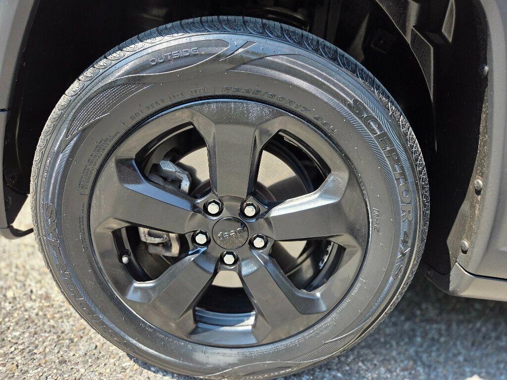 2018 Jeep Compass North Edition Latitude photo 16