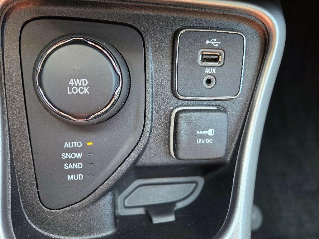 2018 Jeep Compass North Edition Latitude photo 23