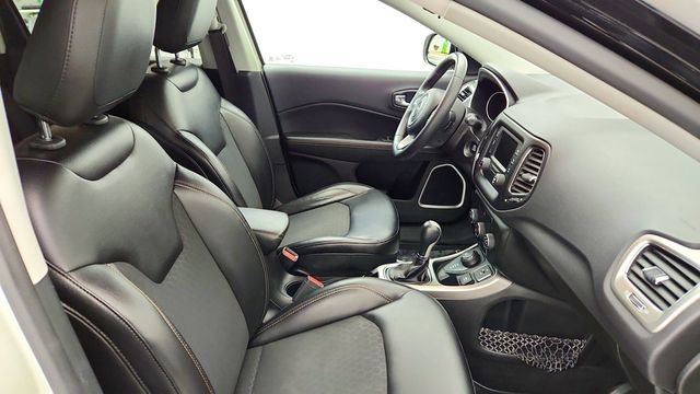 2018 Jeep Compass Latitude 4x4 - 23093239 - 20