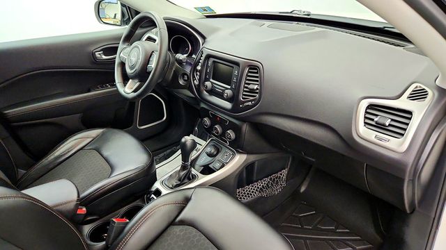 2018 Jeep Compass Latitude 4x4 - 23093239 - 21