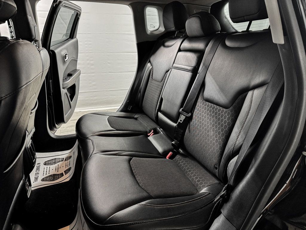 2018 Jeep Compass Latitude 4x4 - 22989330 - 9