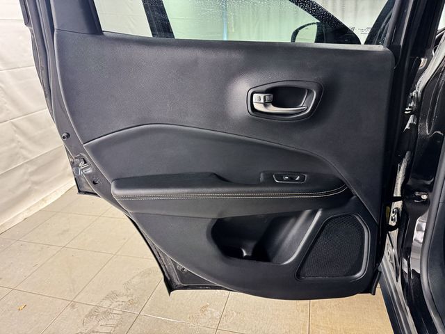 2018 Jeep Compass Latitude 4x4 - 22989330 - 14