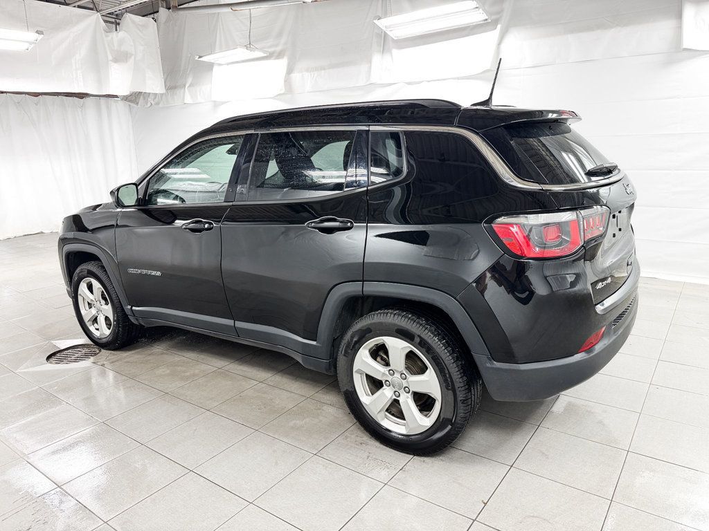 2018 Jeep Compass Latitude 4x4 - 22989330 - 3