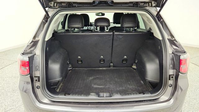 2018 Jeep Compass Latitude 4x4 w/ Navigation, Popular Equipment & Full Sunroof - 23035201 - 18