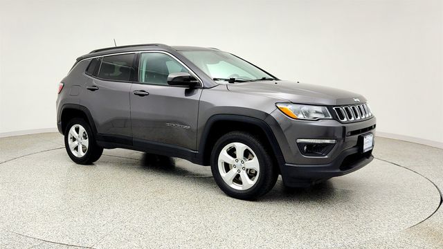 2018 Jeep Compass Latitude 4x4 w/ Navigation, Popular Equipment & Full Sunroof - 23035201 - 2