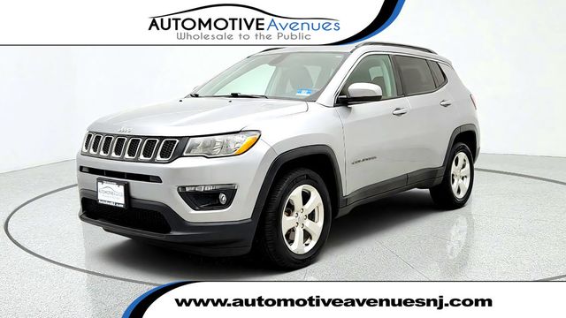 2018 Jeep Compass Latitude 4x4 w/ Popular Equipment Group - 23082790 - 0