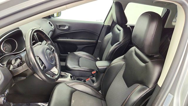 2018 Jeep Compass Latitude 4x4 w/ Popular Equipment Group - 23082790 - 18