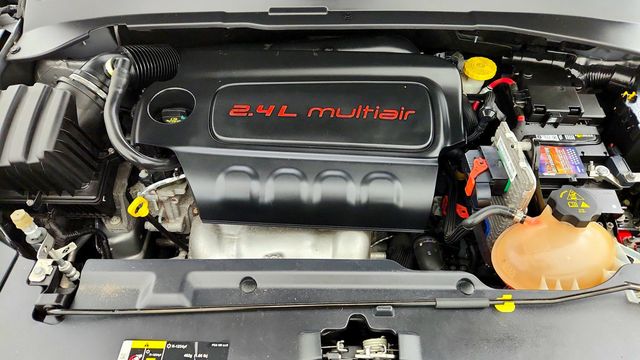 2018 Jeep Compass Latitude 4x4 w/ Popular Equipment Group - 23082790 - 25