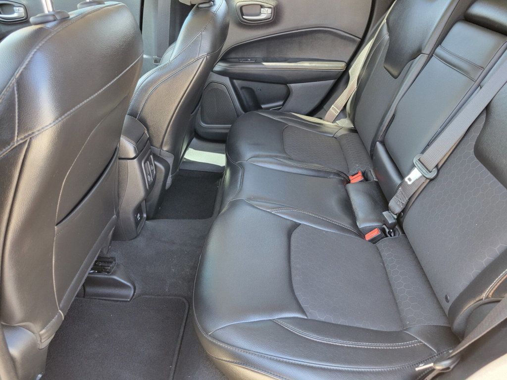 2018 Jeep Compass Latitude FWD - 22829544 - 8