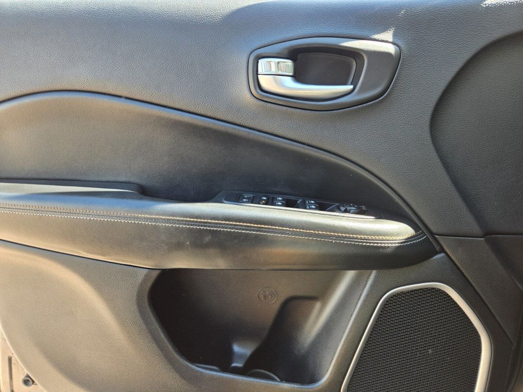 2018 Jeep Compass Latitude FWD - 22966609 - 15