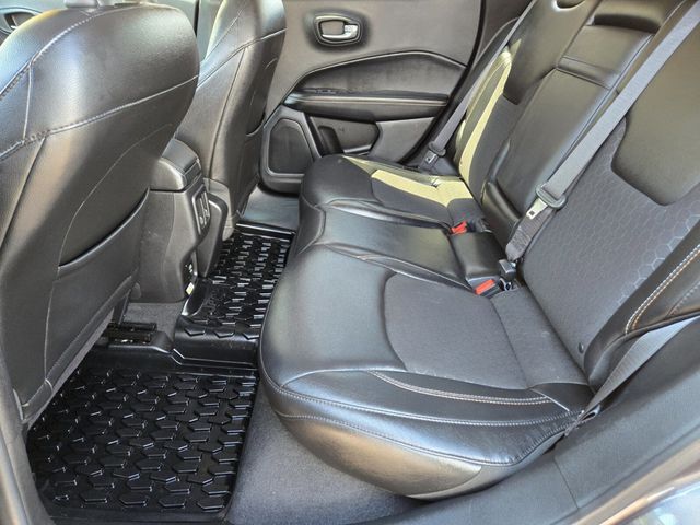 2018 Jeep Compass Latitude FWD - 22954072 - 9