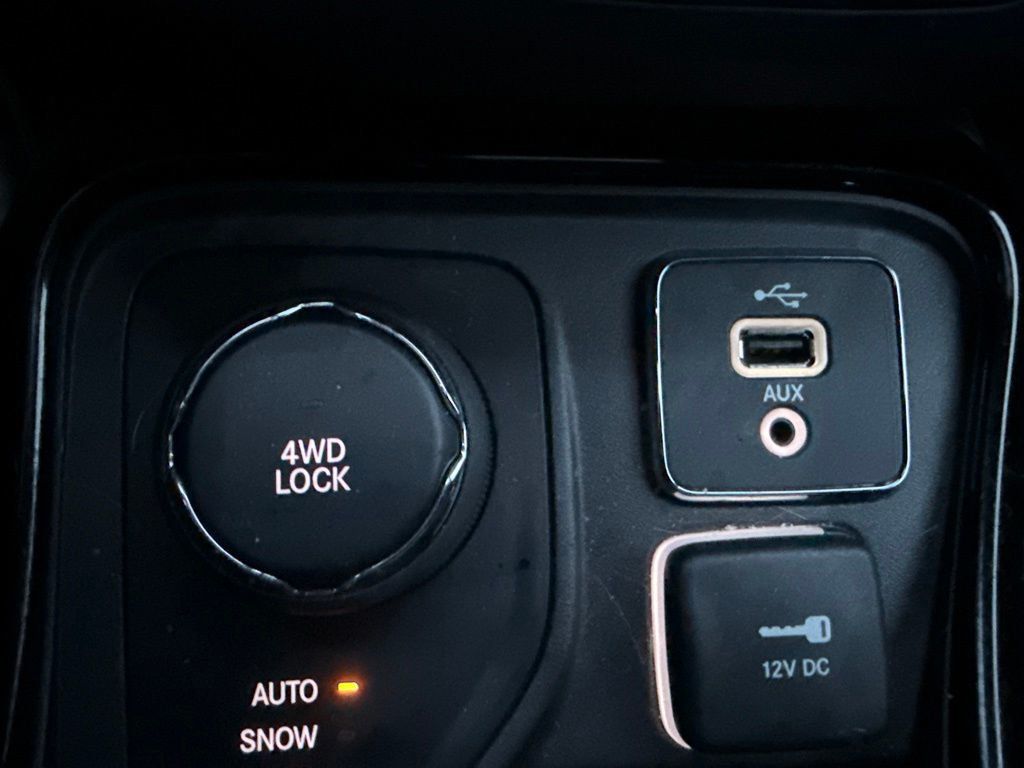 2018 Jeep Compass Limited 4x4 - 23084805 - 17