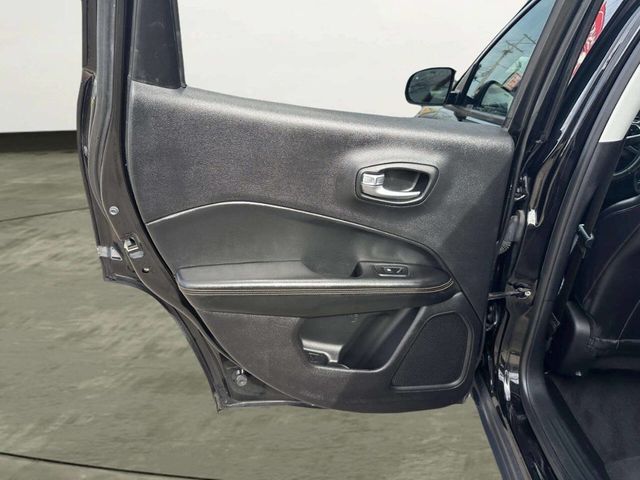 2018 Jeep Compass Limited 4x4 - 23003904 - 10