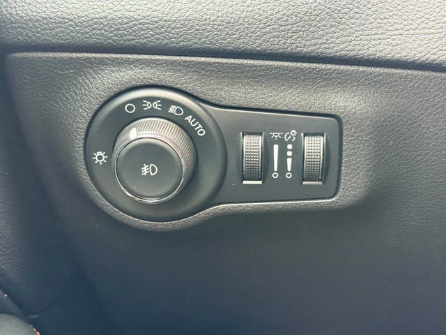 2018 Jeep Compass Limited 4x4 - 23055603 - 32