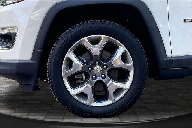 2018 Jeep Compass Limited 4x4 - 23026484 - 39
