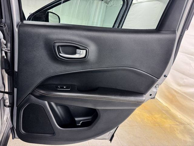 2018 Jeep Compass Limited 4x4 - 23027699 - 16