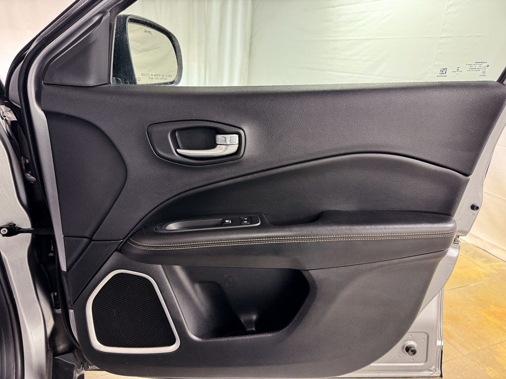 2018 Jeep Compass Limited 4x4 - 23027699 - 17