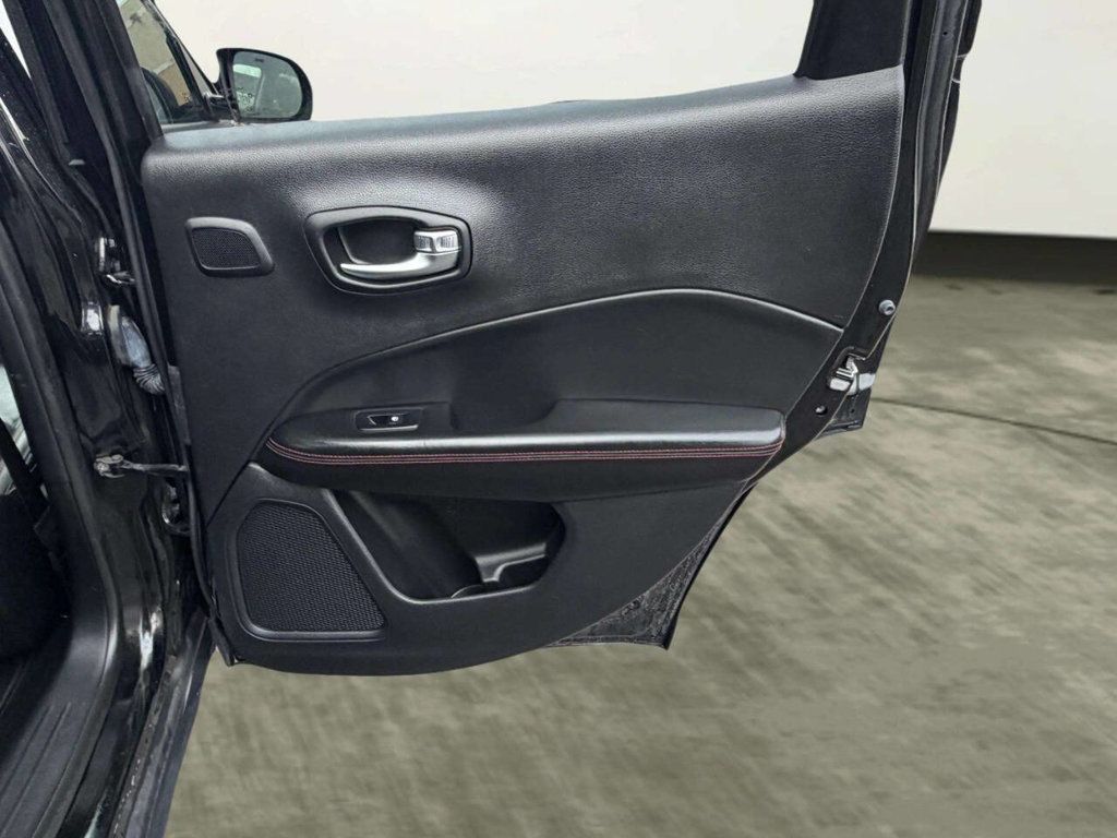 2018 Jeep Compass Trailhawk 4x4 - 22970211 - 17