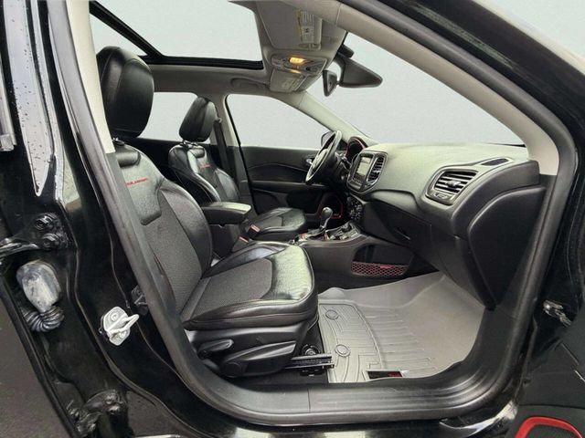 2018 Jeep Compass Trailhawk 4x4 - 22970211 - 24