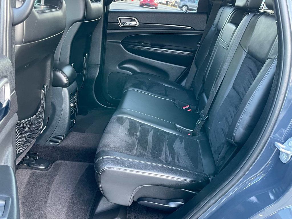2018 Jeep Grand Cherokee Altitude photo 11