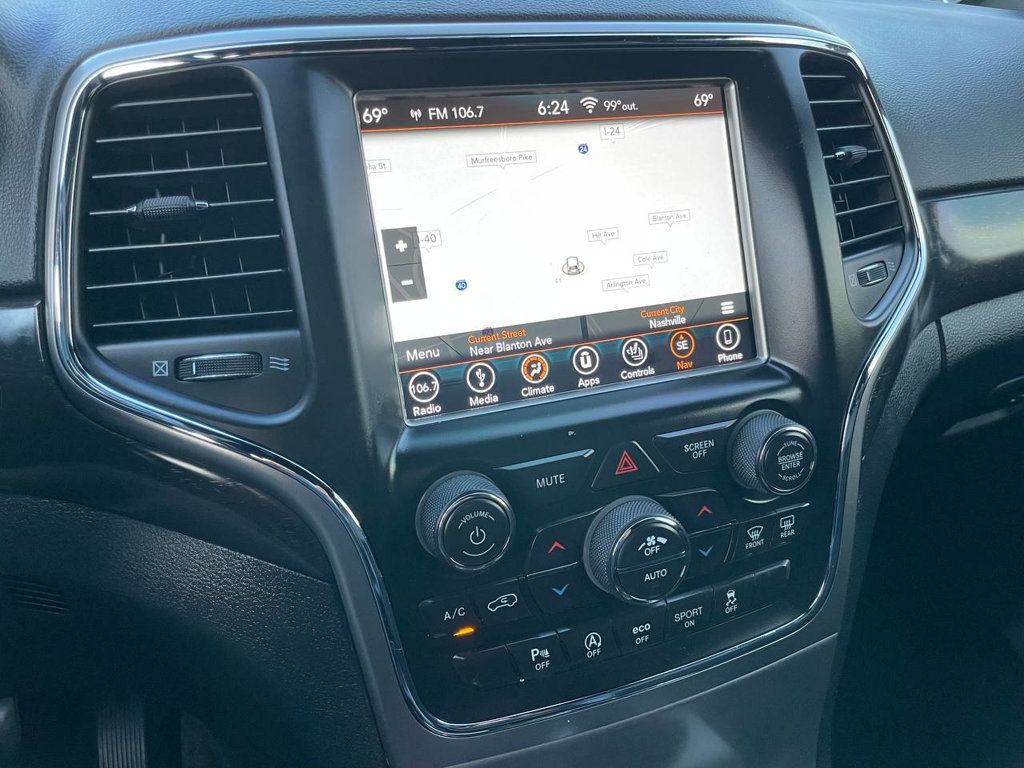 2018 Jeep Grand Cherokee Altitude photo 17