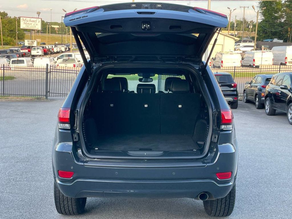 2018 Jeep Grand Cherokee Altitude photo 24