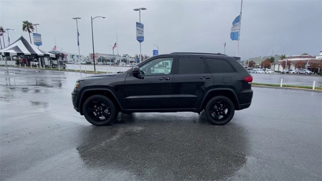 18 Used Jeep Grand Cherokee 4dr Suv 4x4 At Penskecars Com Serving Bloomfield Hills Mi Iid