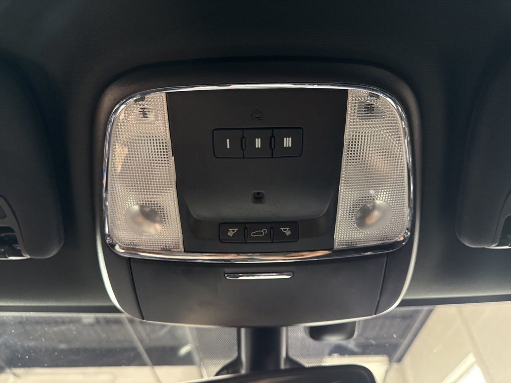 2018 Jeep Grand Cherokee Altitude 4x4 - 23001961 - 26