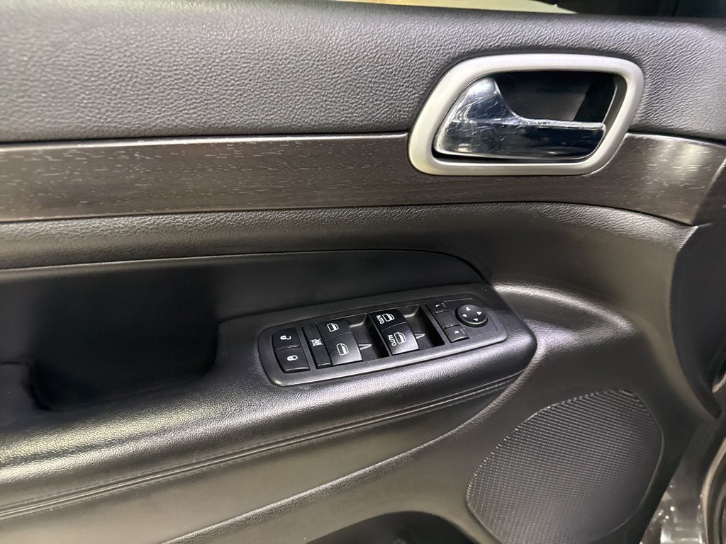 2018 Jeep Grand Cherokee Altitude 4x4 - 23001961 - 34