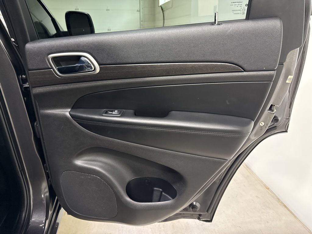 2018 Jeep Grand Cherokee Altitude 4x4 - 23001961 - 47