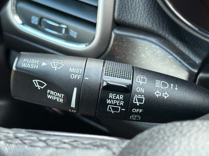 2018 Jeep Grand Cherokee Altitude 4x4 - 22884313 - 31