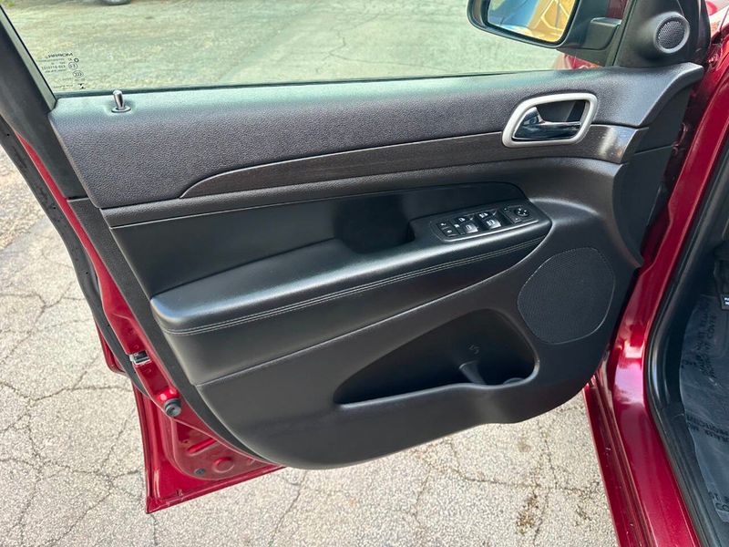 2018 Jeep Grand Cherokee Altitude 4x4 - 22884313 - 8