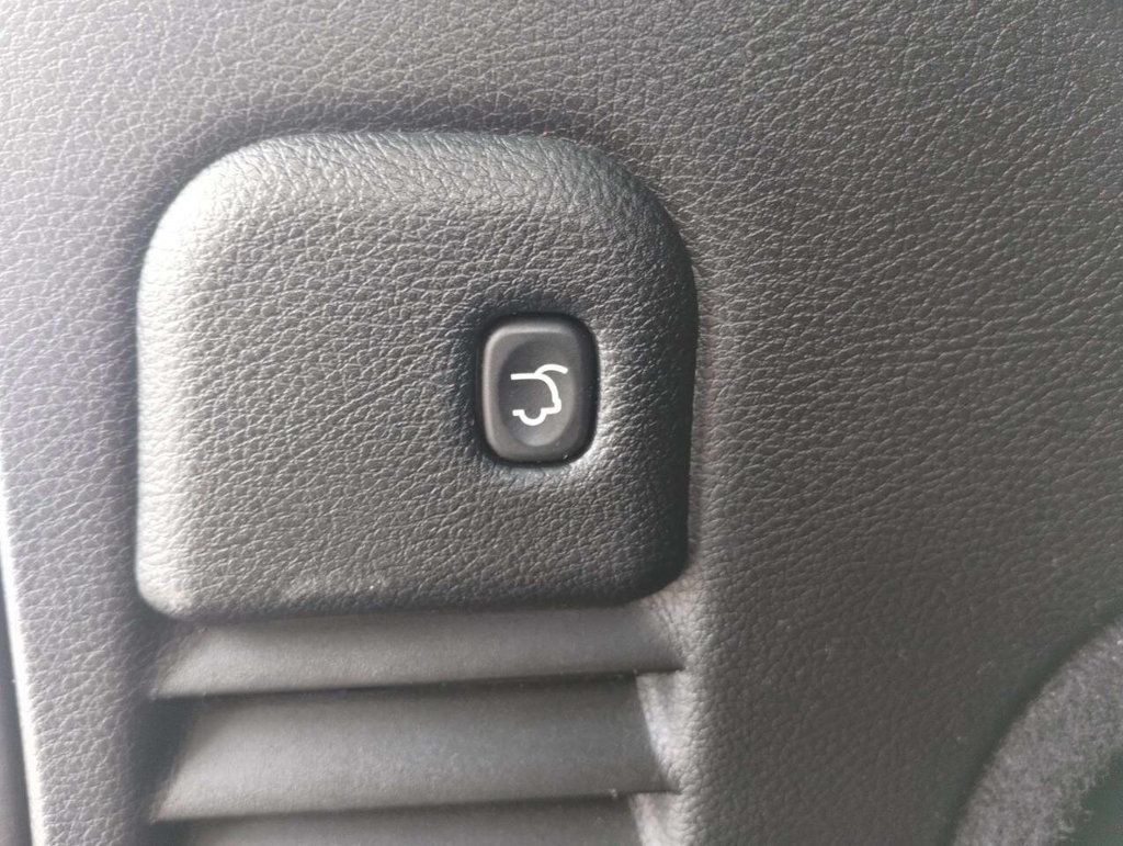 2018 Jeep Grand Cherokee Altitude 4x4 - 22930537 - 11
