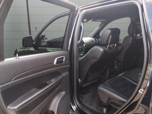 2018 Jeep Grand Cherokee Altitude 4x4 - 22930537 - 16
